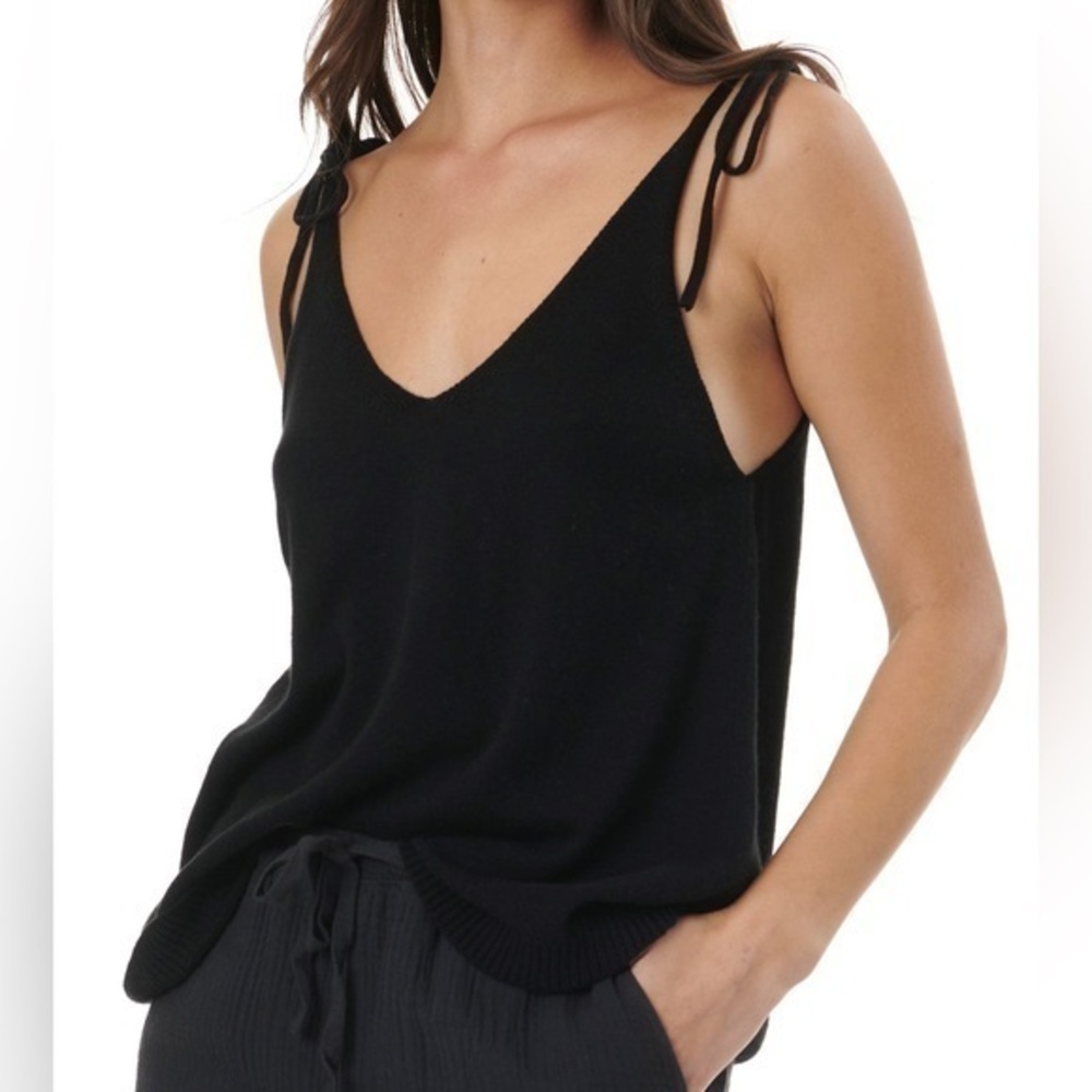 EUC Splendid Adalynn Tie Sweater Tank Size M